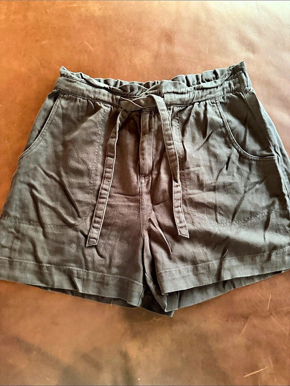 Old Navy High-Waisted Paperbag Utility Shorts Women’s Gray Large
